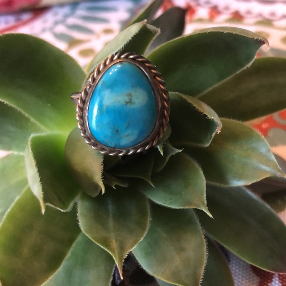 Jewelry - Vintage Turquoise And Sterling Silver Ring